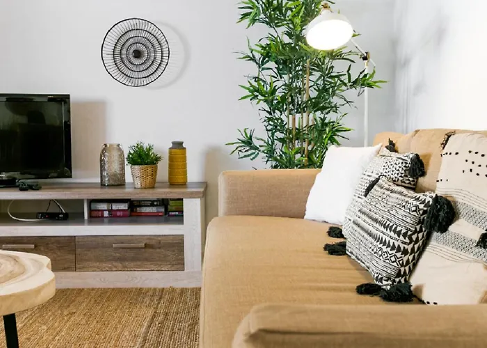 דירה Wow View With Terrace And Wifi, 100m To Beach, 10 Min To לאגוּ‏ש